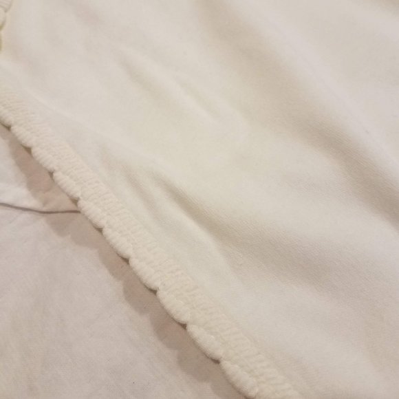 Little Me 2 piece blanket with bib - Picture 4 of 6